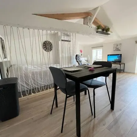 Neuf Lumineux Climatise Blaye